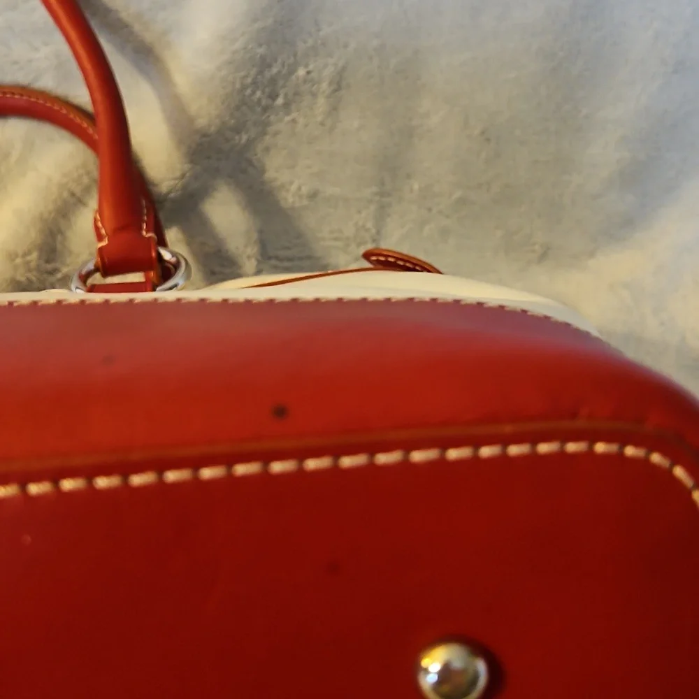 Alto Dooney & Bourke Satchel - Picture 8 of 14
